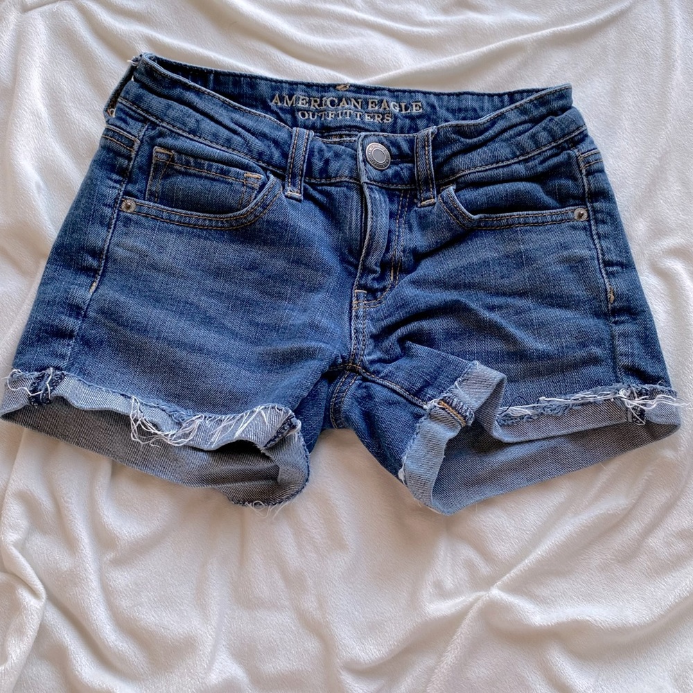 AEO Denim Jean Shorts Stretch Raw Hem Festival Vacation Glam Summer Sz 00 Cotton